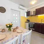 Medine Pensjonat 3*