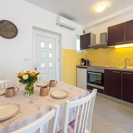Medine Guest house 3*