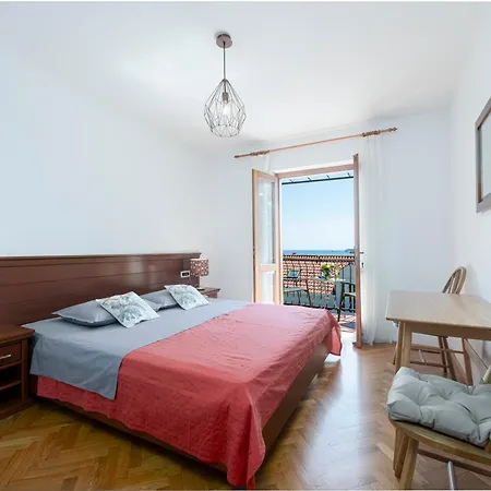 Medine Guest house